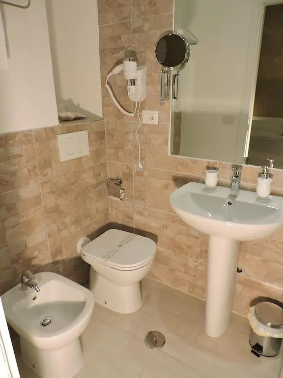 Anfiteatro Suite Rom 2*,  Italien
